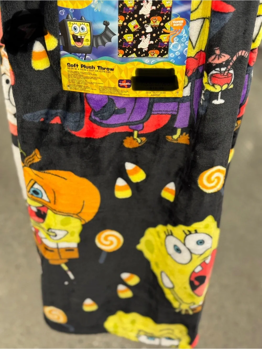 SpongeBob SquarePants & Patrick Halloween Plush Throw Blanket, black
